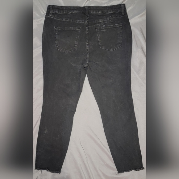 Lane Bryant/Lauren Conrad Bundle Size 14 - Picture 6 of 11